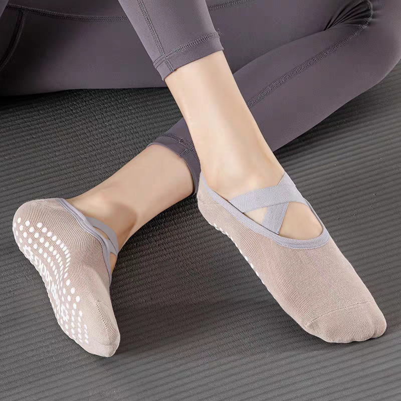 Kaus Kaki Yoga Wanita Profesio - Pilates & Yoga Training Center ulasan dan harga